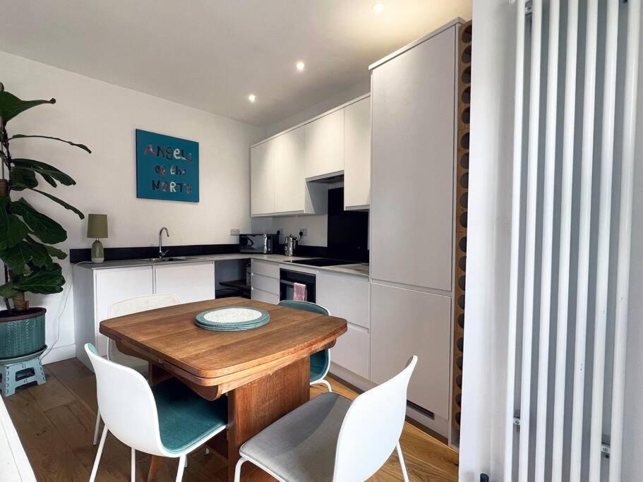 Poets Rest, Free Parking, Ev Socket Fees Apply Walk To Beach Brighton Eksteriør bilde