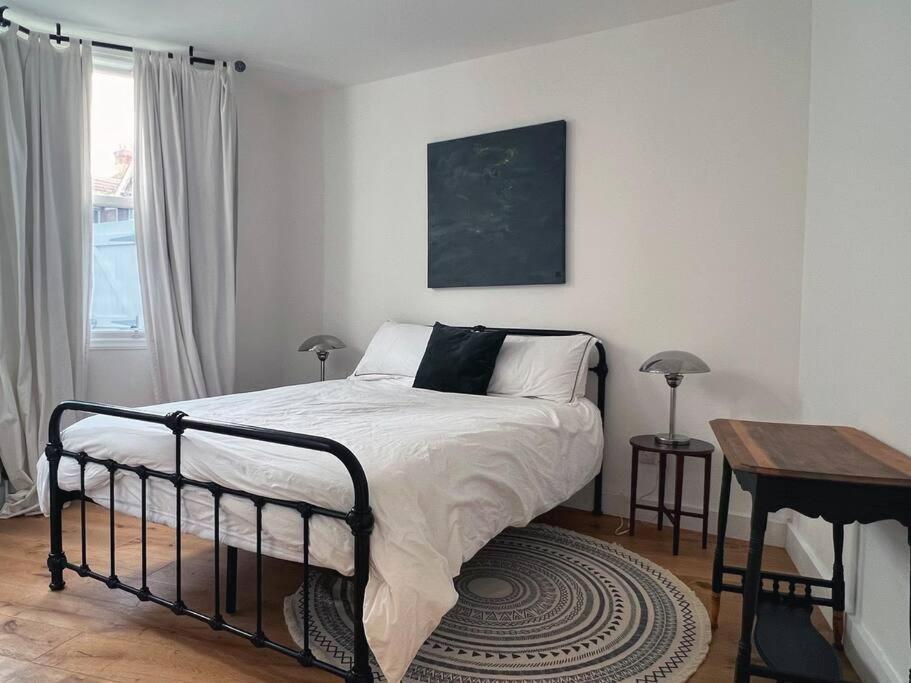 Poets Rest, Free Parking, Ev Socket Fees Apply Walk To Beach Brighton Eksteriør bilde